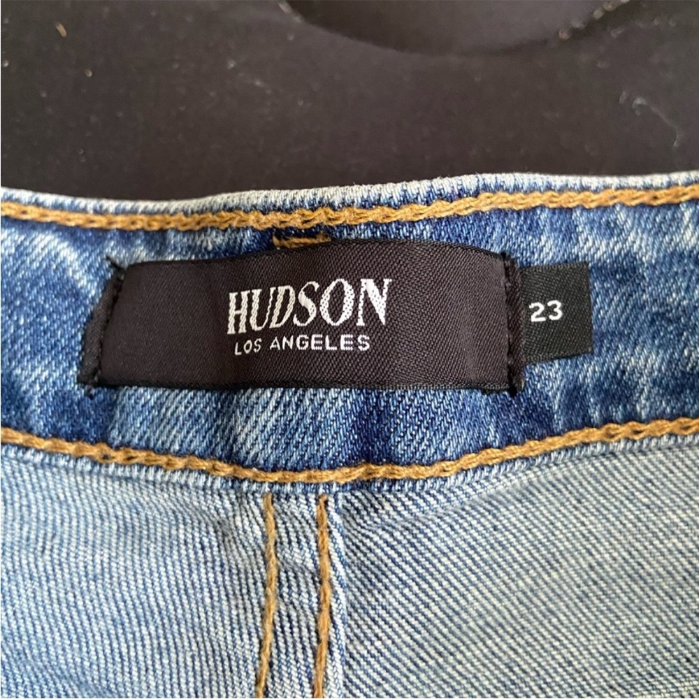 Hudson Jeans Croxley Distressed Jean Shorts 23 - Picture 4 of 8